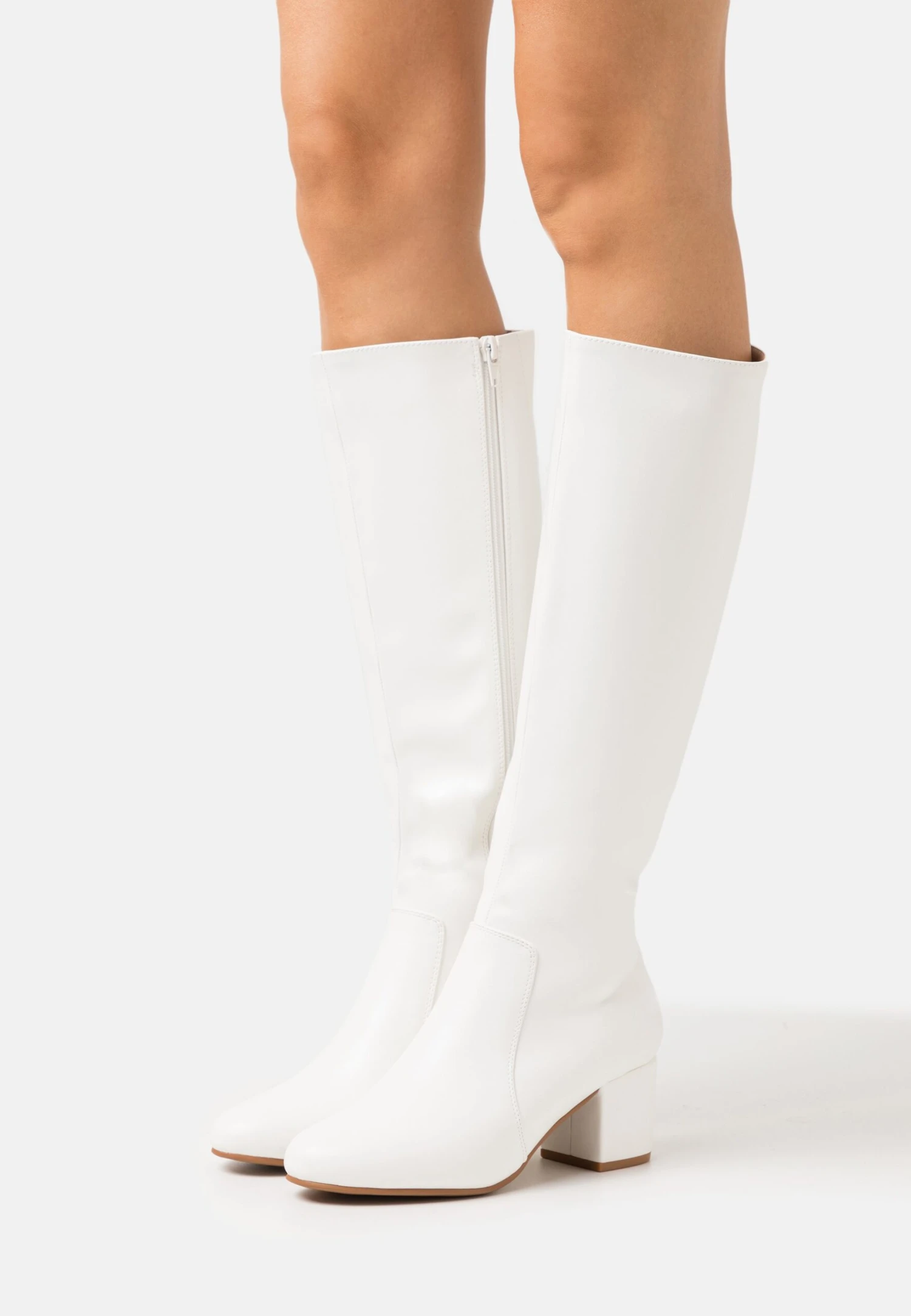 Anna Field Bottes - White